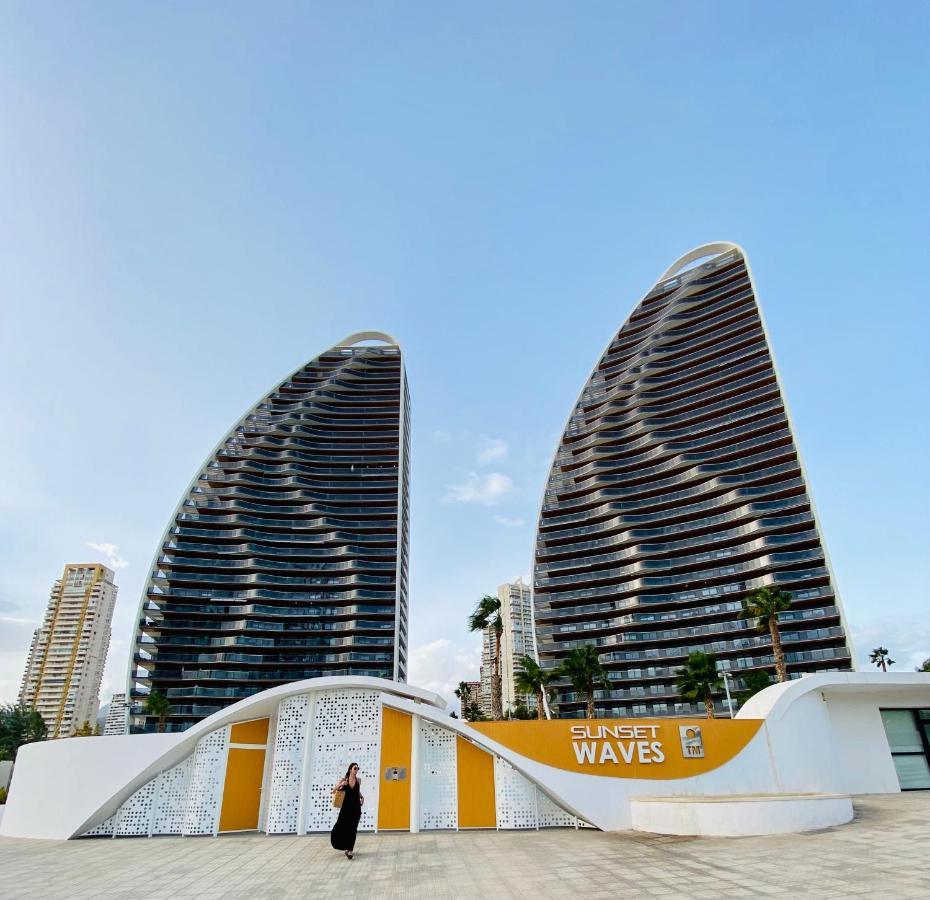 Апартаменти Sunset Waves Benidorm Sea View Екстер'єр фото